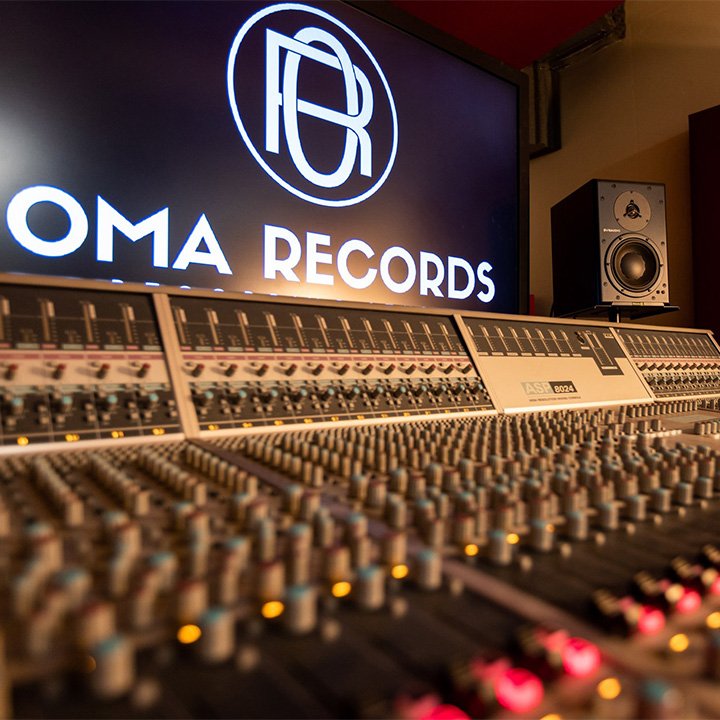 Oma Records - Table de mixage